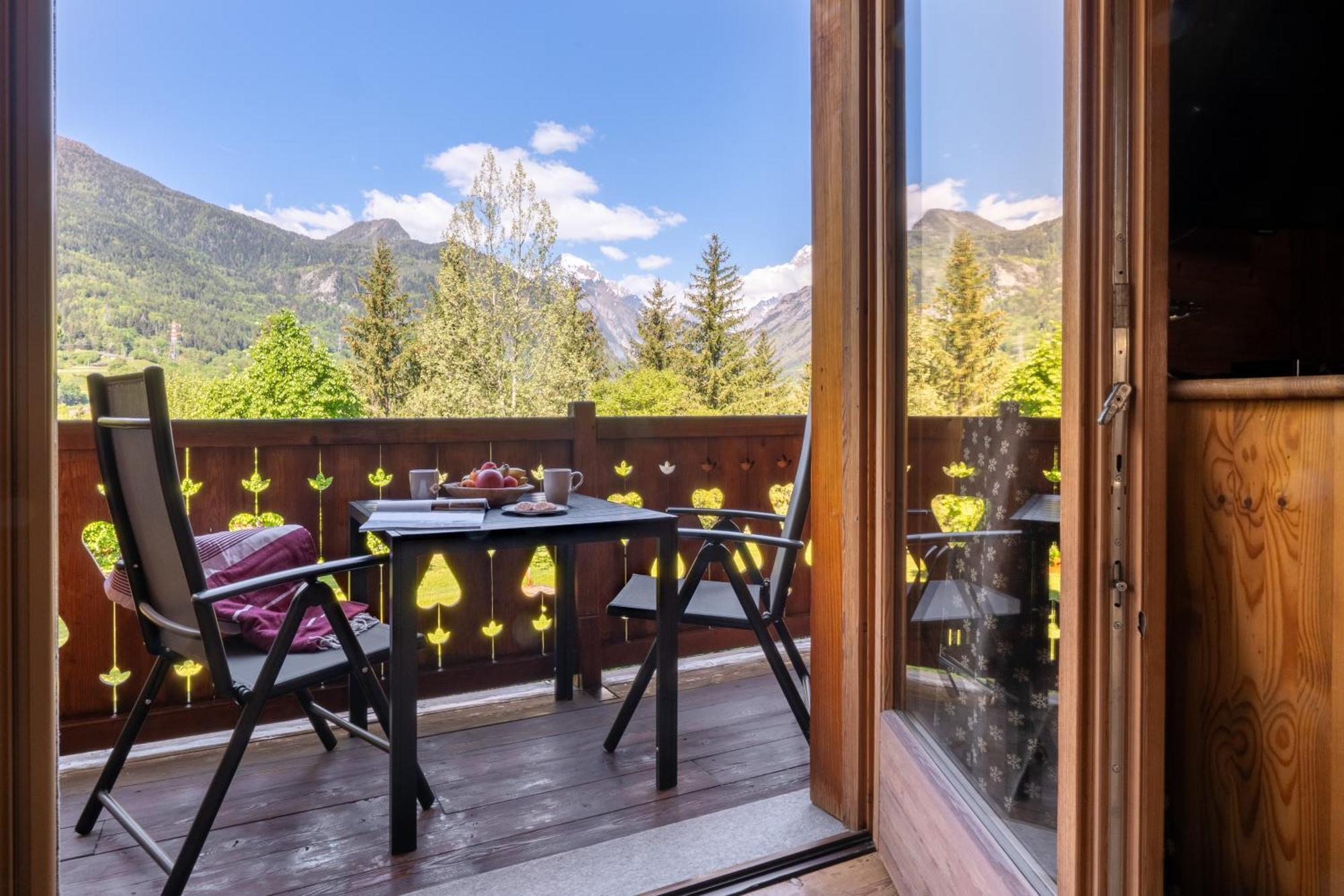 Bijoux Des Alpes - Mont Blanc Village La Salle Εξωτερικό φωτογραφία