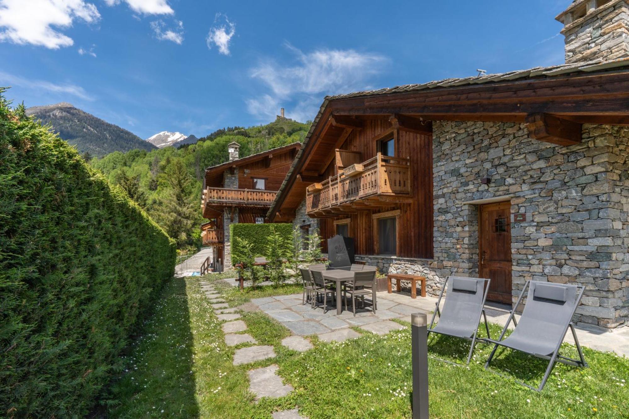 Bijoux Des Alpes - Mont Blanc Village La Salle Εξωτερικό φωτογραφία