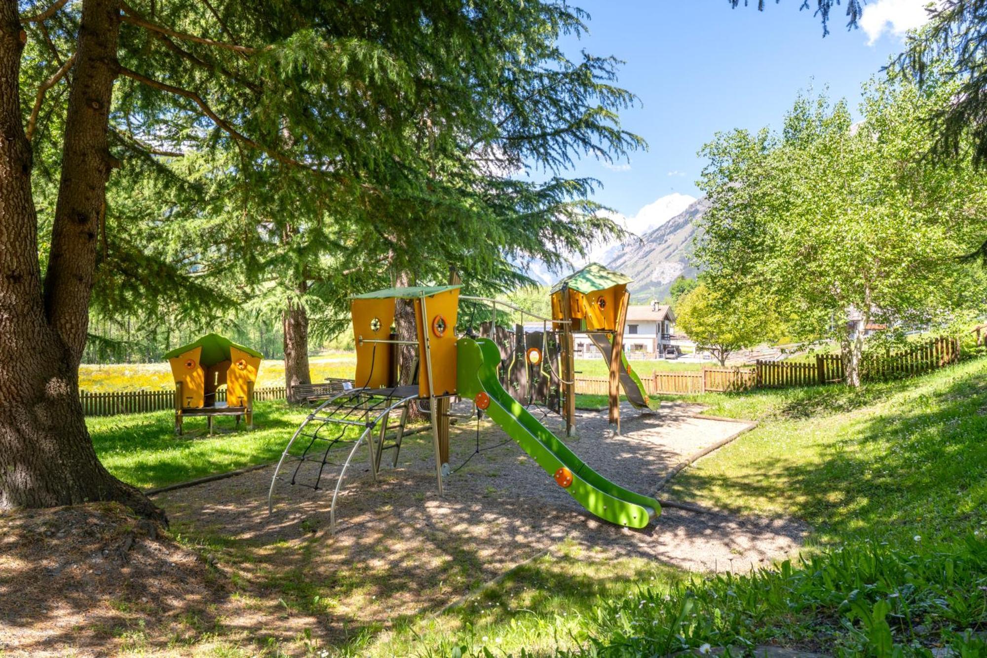 Bijoux Des Alpes - Mont Blanc Village La Salle Εξωτερικό φωτογραφία