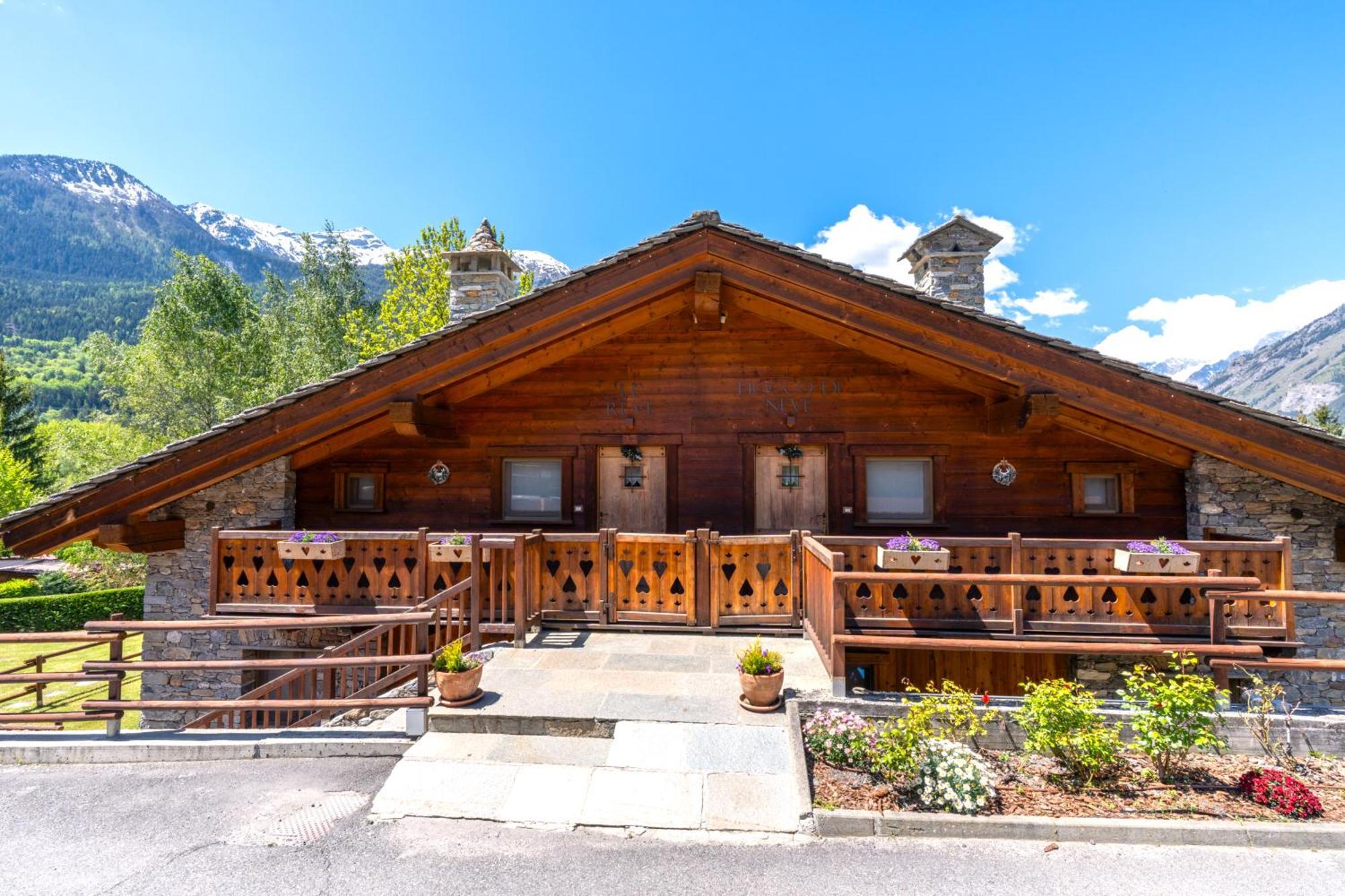 Bijoux Des Alpes - Mont Blanc Village La Salle Εξωτερικό φωτογραφία