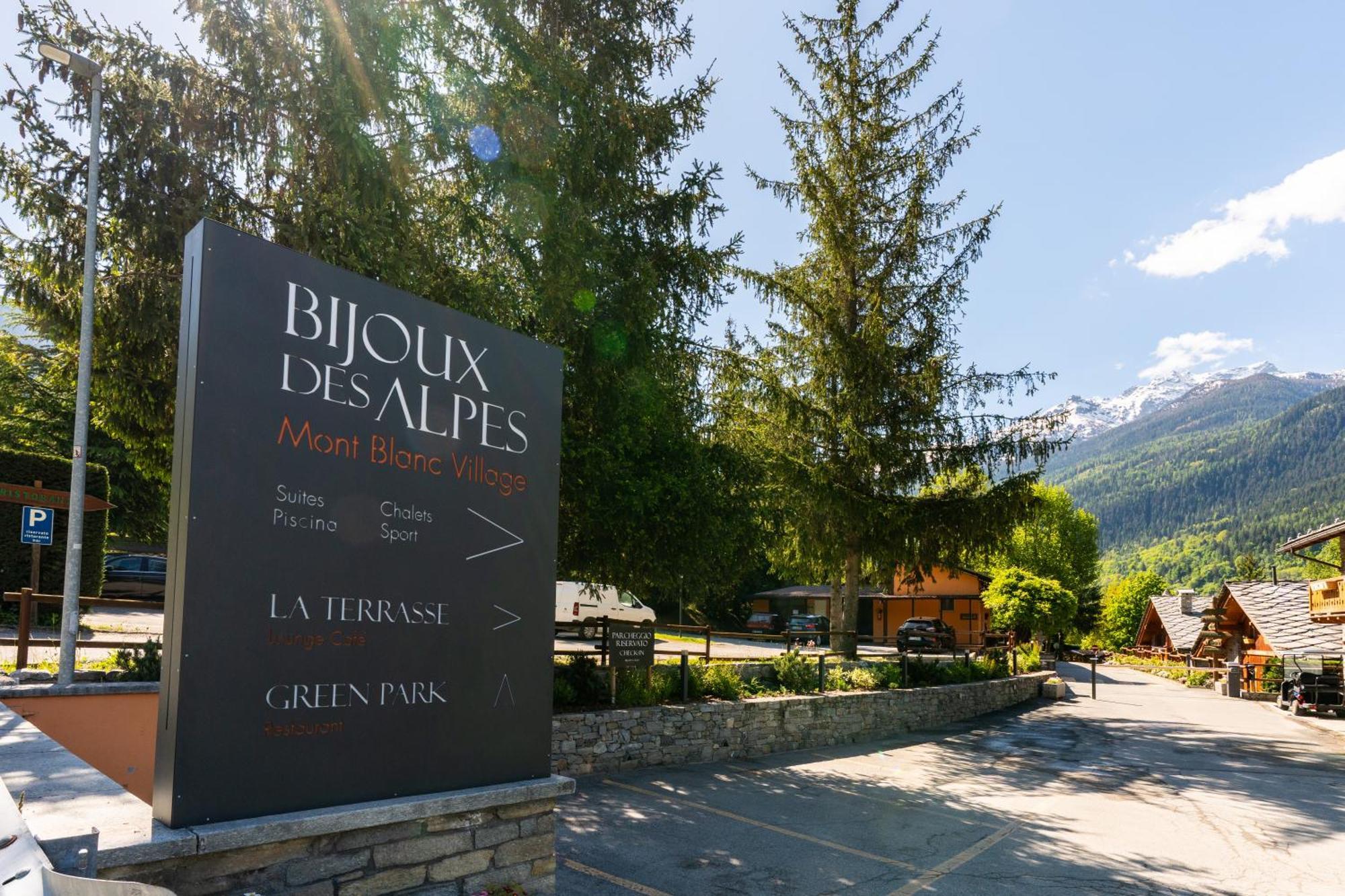Bijoux Des Alpes - Mont Blanc Village La Salle Εξωτερικό φωτογραφία